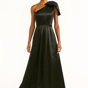 NEW Miss Veil Black Satin Evening Formal Ball Gala Gown Dress w/ Pockets Sz S